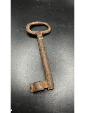 Antique Handwrought Skeleton Key 1800’s Iron Piece Vintage Collectible 6.75”